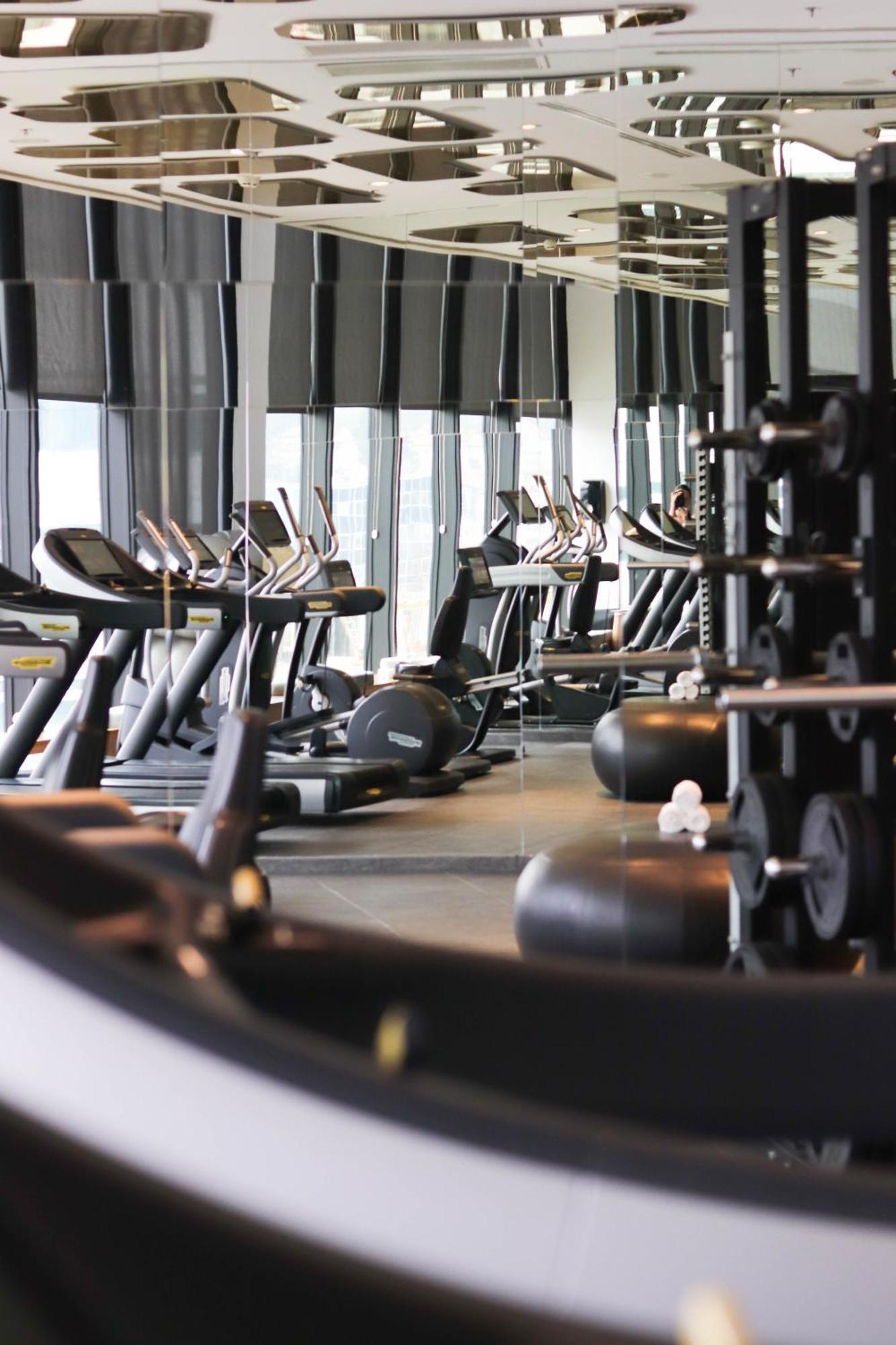 Swissotel SJJ Exterior foto The gym at the 57th floor