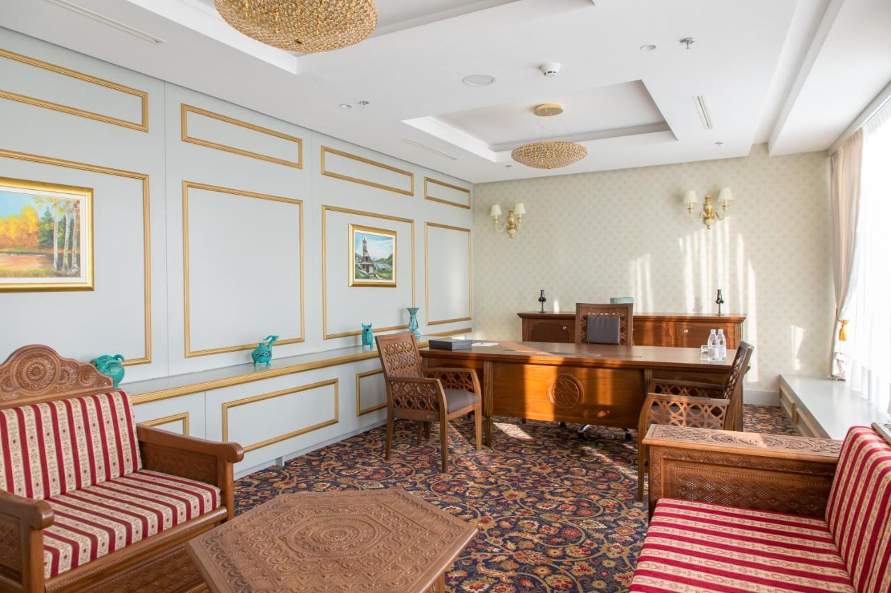 Swissotel SJJ Exterior foto The office of the President of the University